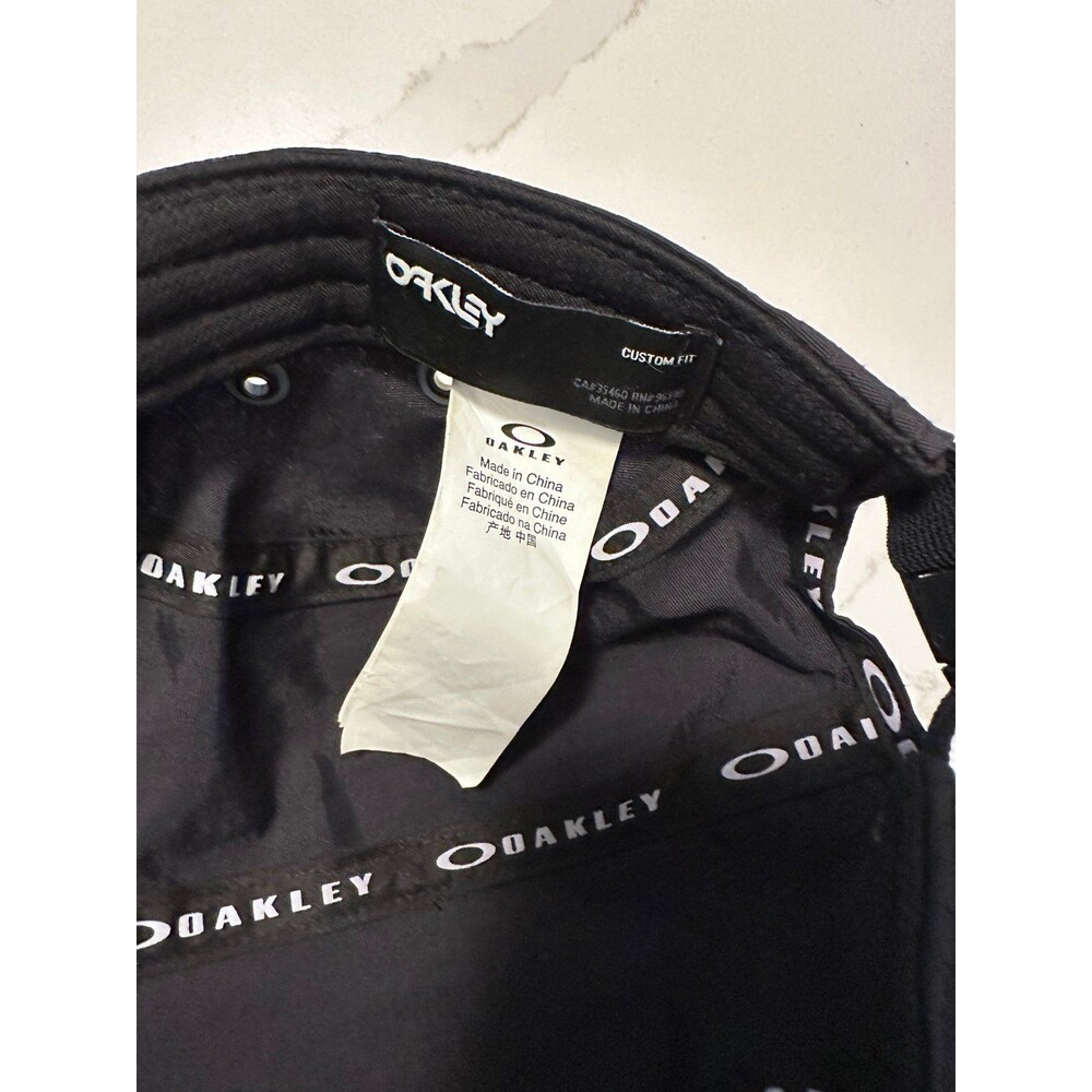Oakley hat - Picture 3 of 3
